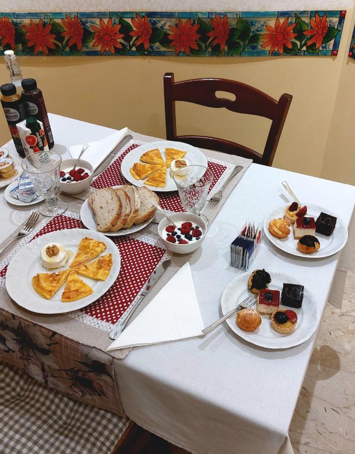 Gaia'S Room B&B Rome Bagian luar foto