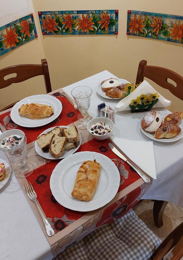 Gaia'S Room B&B Rome Bagian luar foto