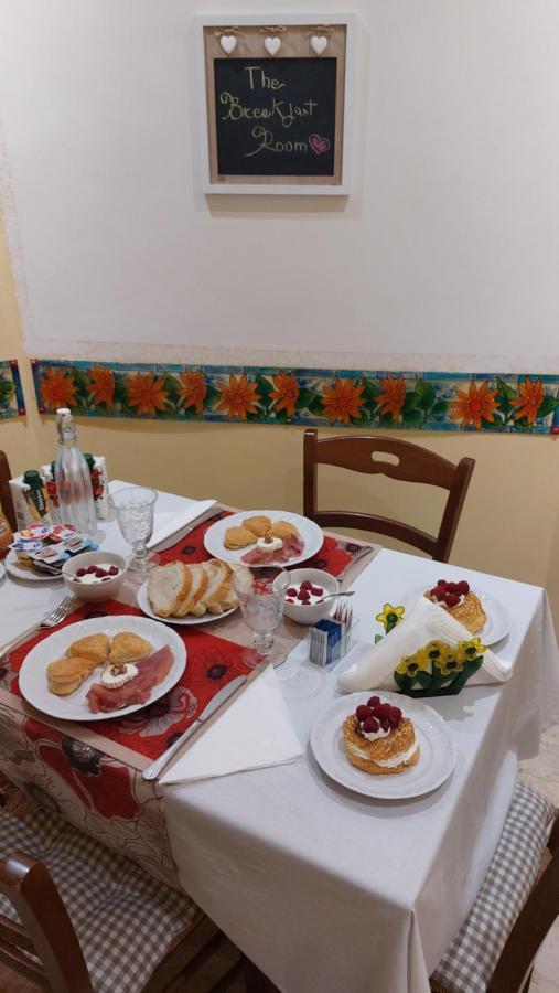 Gaia'S Room B&B Rome Bagian luar foto